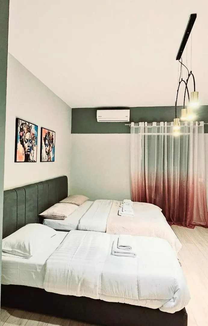 Center Apartment Easy_Luxury تيرانا